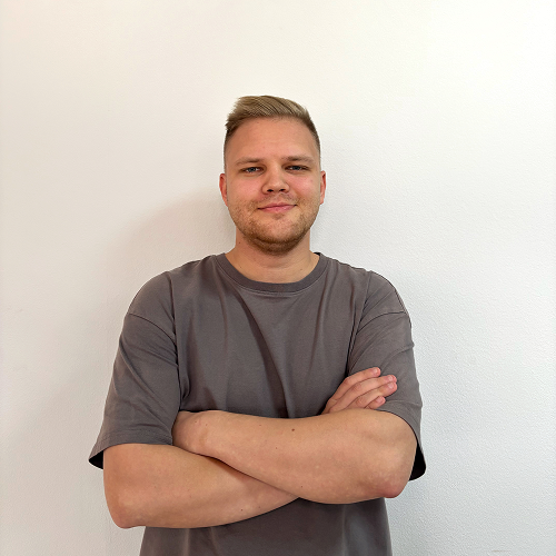 Данил Куршев